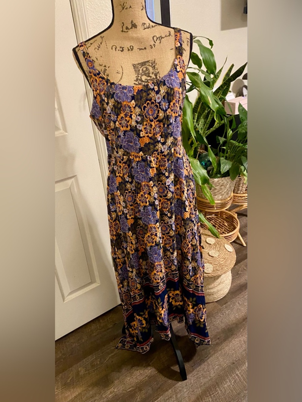 Nostalgia Floral Print Hi Low Hem Maxi Dress